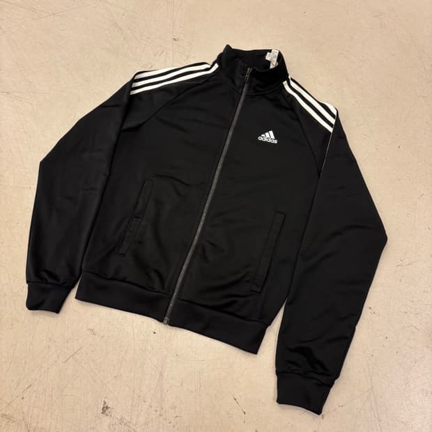 아디다스 블랙 트랙탑 져지