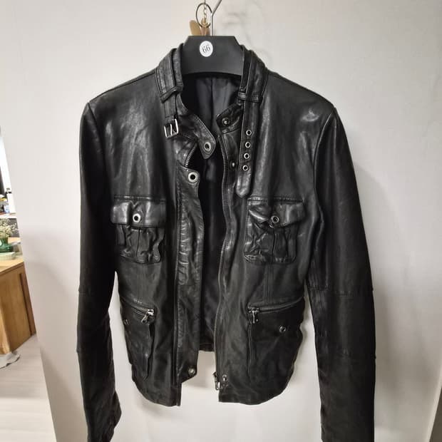 이태리 양가죽 100% FRIENDS 블랙 레더 자켓 