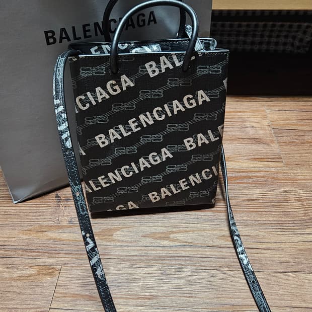 발렌시아가 모노그램 패턴 미니 토트백 쇼퍼백 가방 크로스백