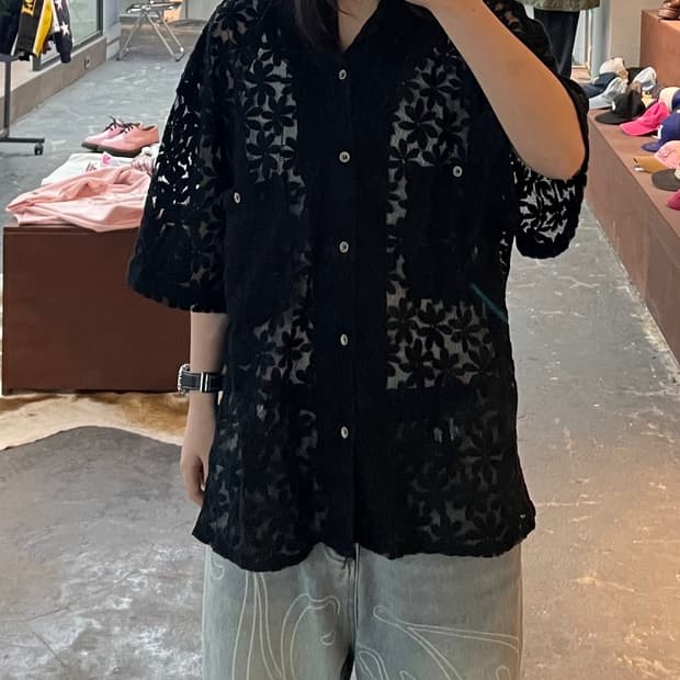 앤더슨벨 플라워 쉬어 오픈 카라 셔츠 H1835