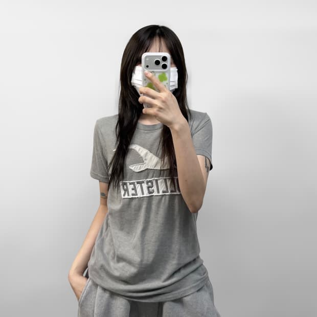 홀리스터 스펠 로고 반팔티 그레이