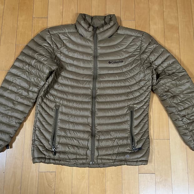 컬럼비아 경량 패딩 Size 105 