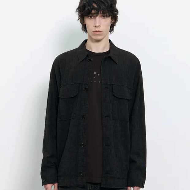 인사일런스 텍스쳐드 컷오프 셔츠