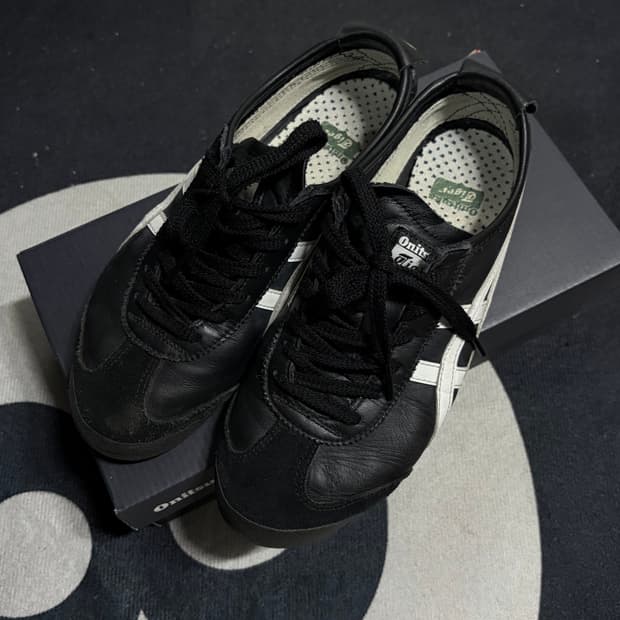 오니츠카타이거 블랙 39