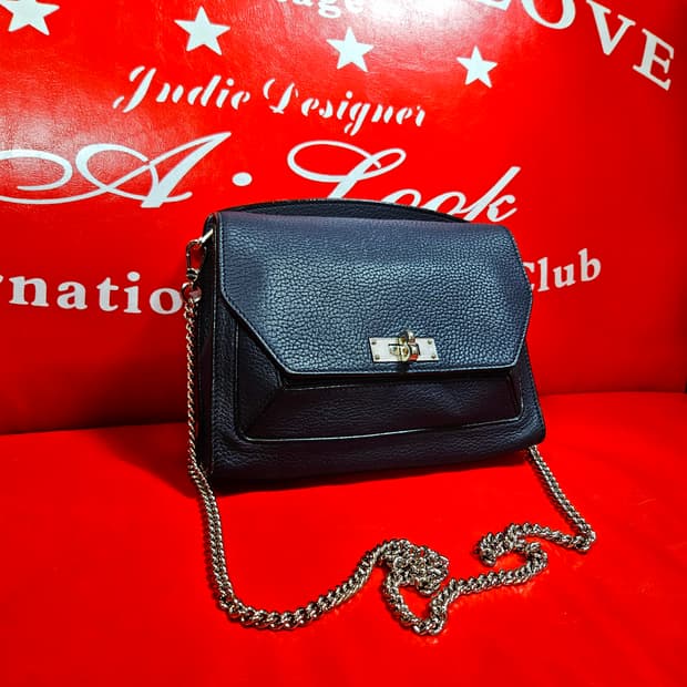 발리(BALLY) SUZY 실버 체인 크로스백 24 x 23 x 7