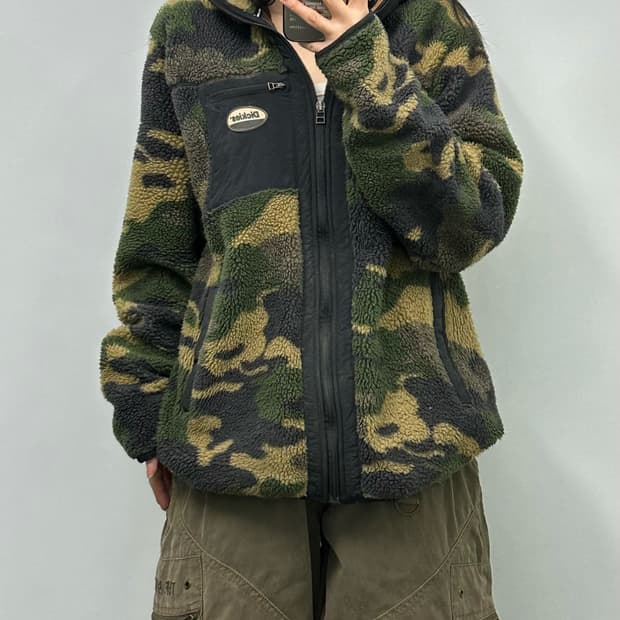 디키즈 카모 쉐르파 플리스 자켓