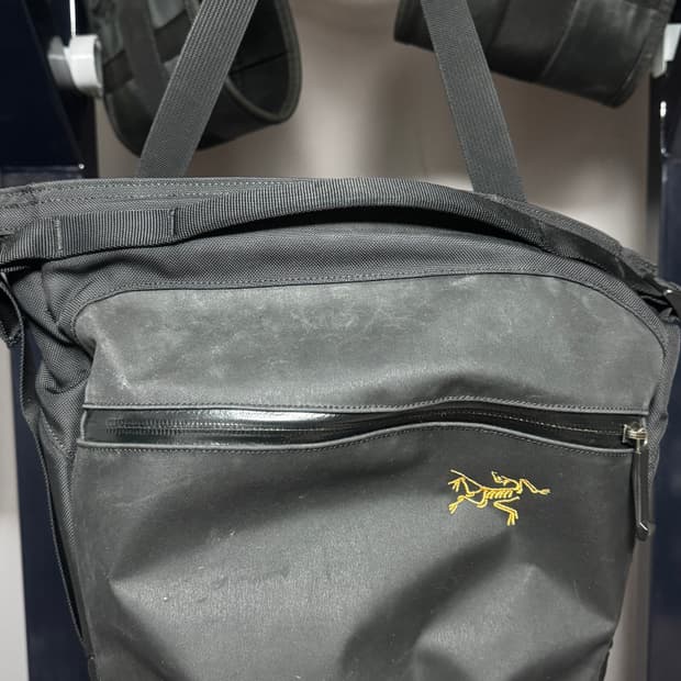 아크테릭스 아로8 판매합니다