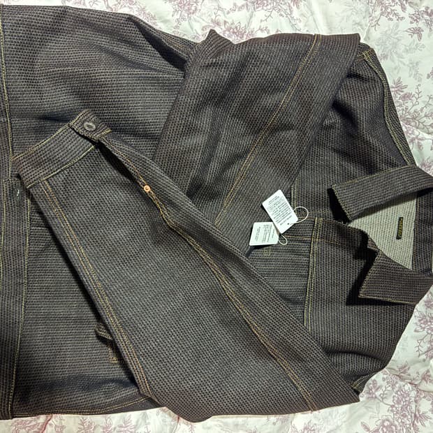 캐피탈 센츄리데님 자켓 n5s 새상품 판매합니다.