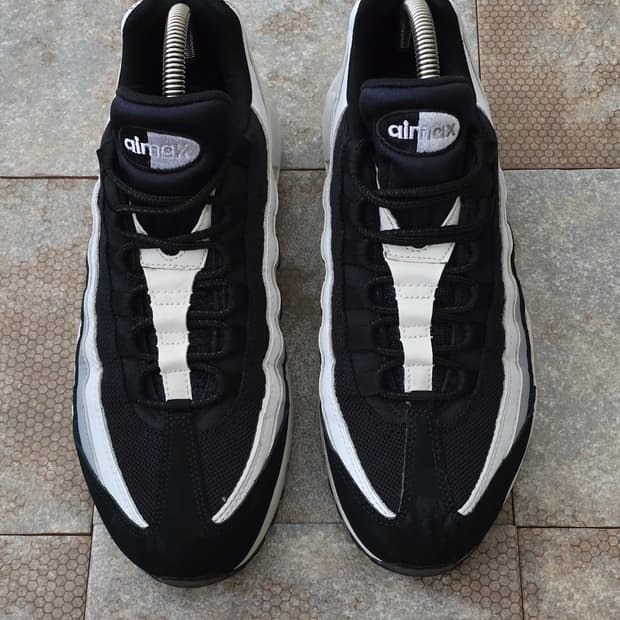 (260)나이키 에어맥스 95 에센셜 블랙 울프 그레이