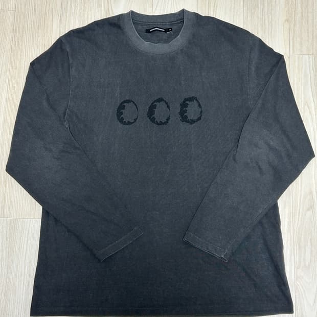 해칭룸 플로랄 에그 롱슬리브 차콜