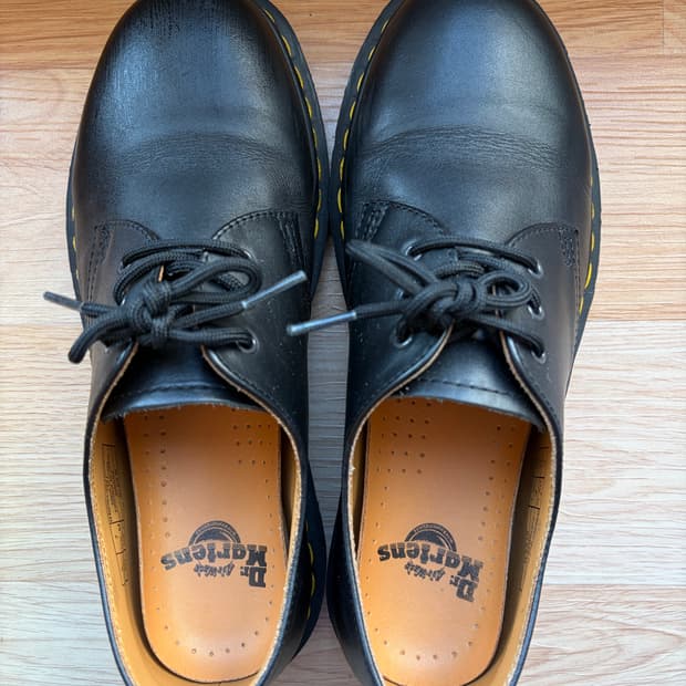 닥터마틴1461 3홀 블랙 250사이즈