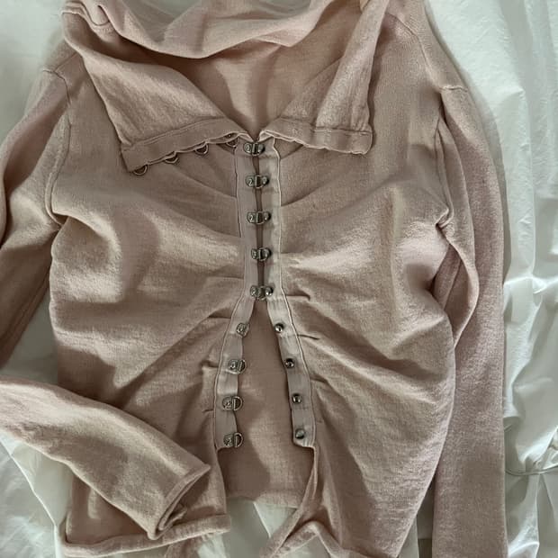 조르지오 아르마니 버클 니트 가디건 