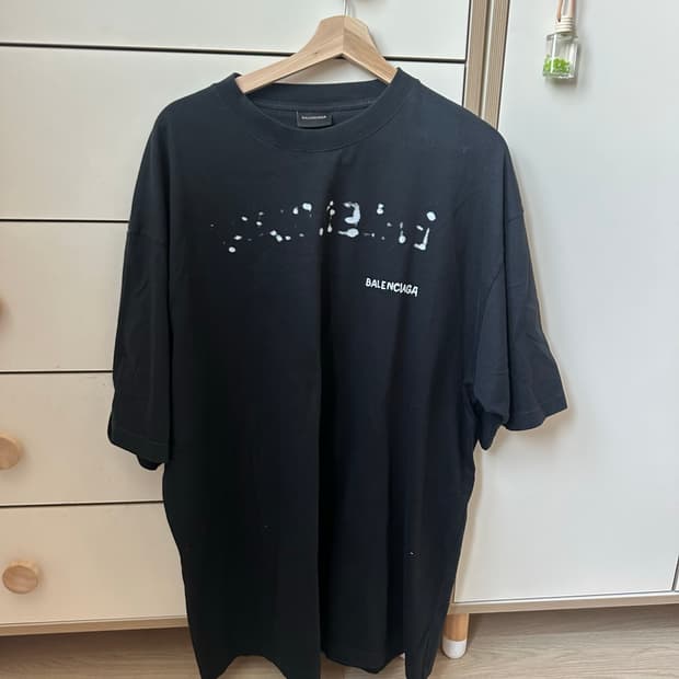 발렌시아가 반팔 XL