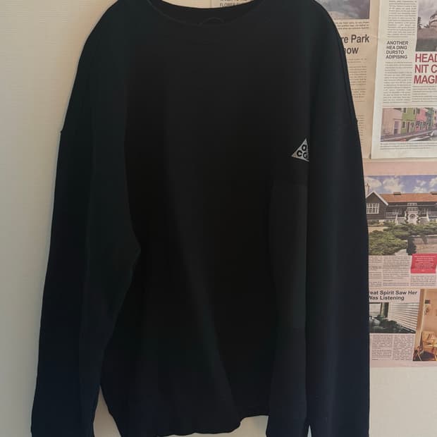 나이키 ACG 맨투맨