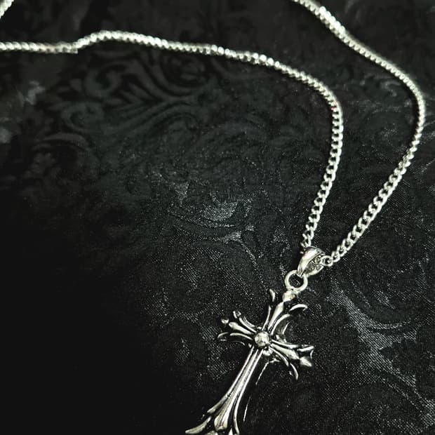 빈티지 고스펑크 크롬깔 실버 십자가 목걸이