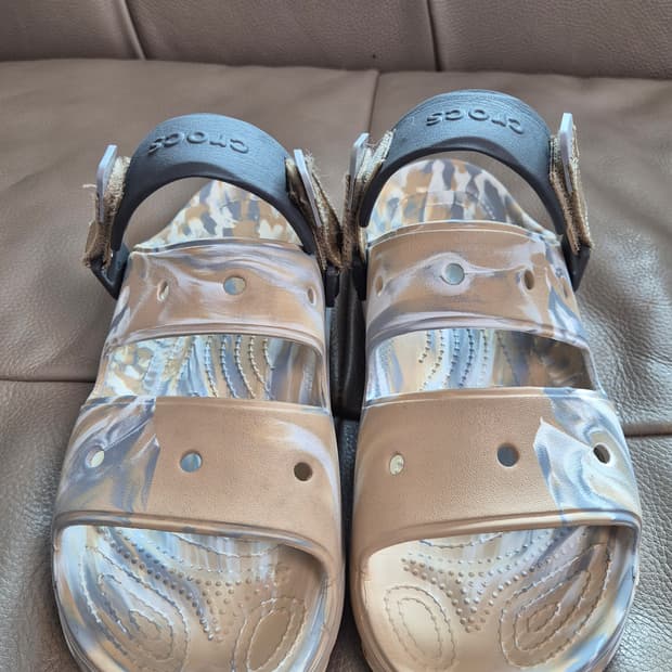 크록스 클로그 클래식 올 터레인 남자 270