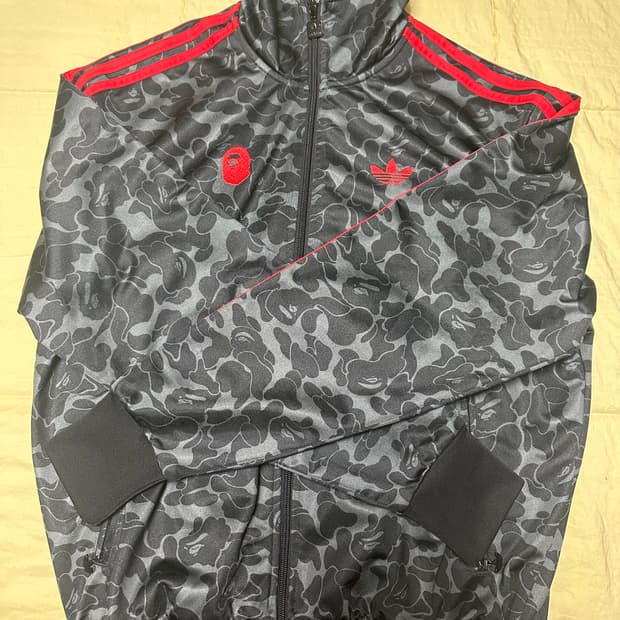 아디다스 베이프 파이어버드 트랙탑 져지 S