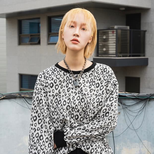 블랙에이드 레오파드 긴팔 티셔츠