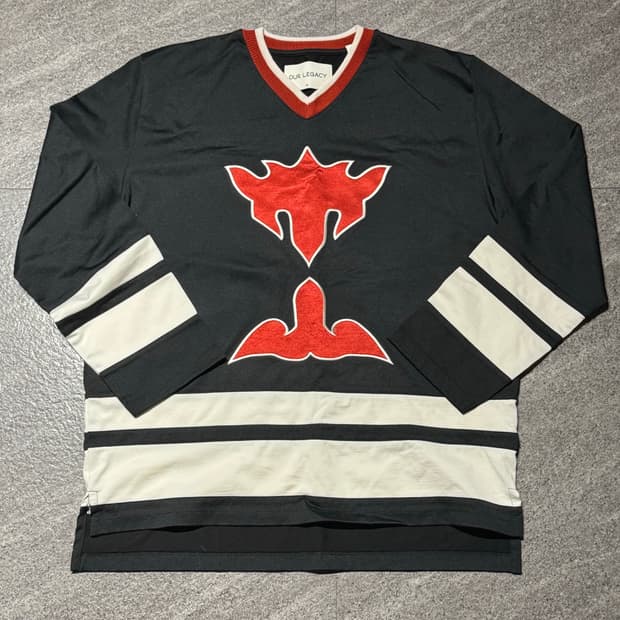 아워레거시 하키티셔츠