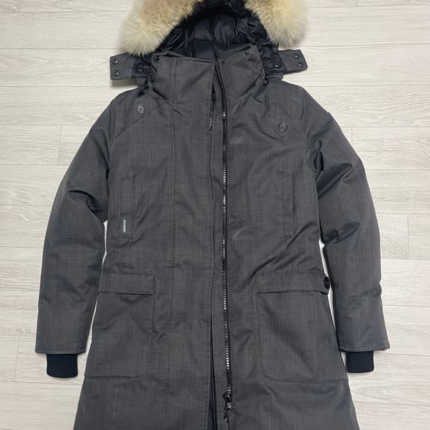 노비스 여성 패딩 XS 사이즈입니다