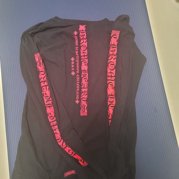 크롬하츠 헐리우드 에디션 롱 슬리브