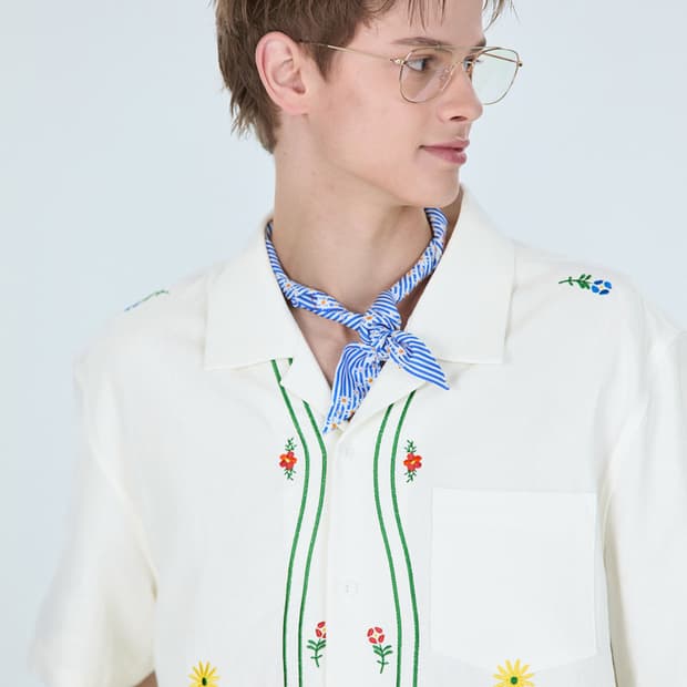 (삽니다)(m) STU Flowery Embroidery Shirt