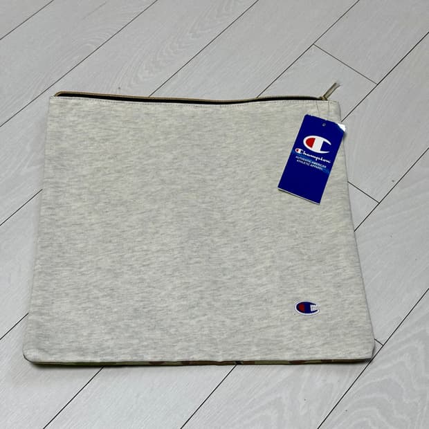 챔피온 파우치