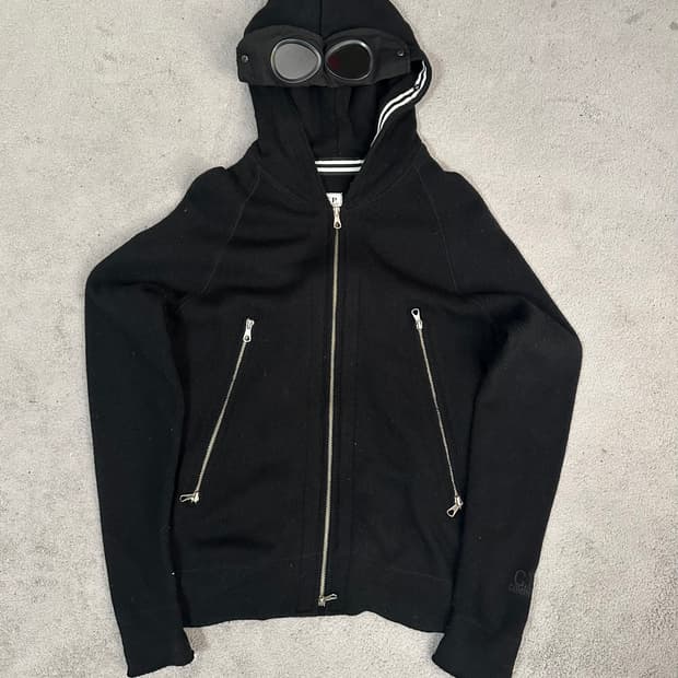 씨피컴퍼니 고글 니트 후드집업 100 정품