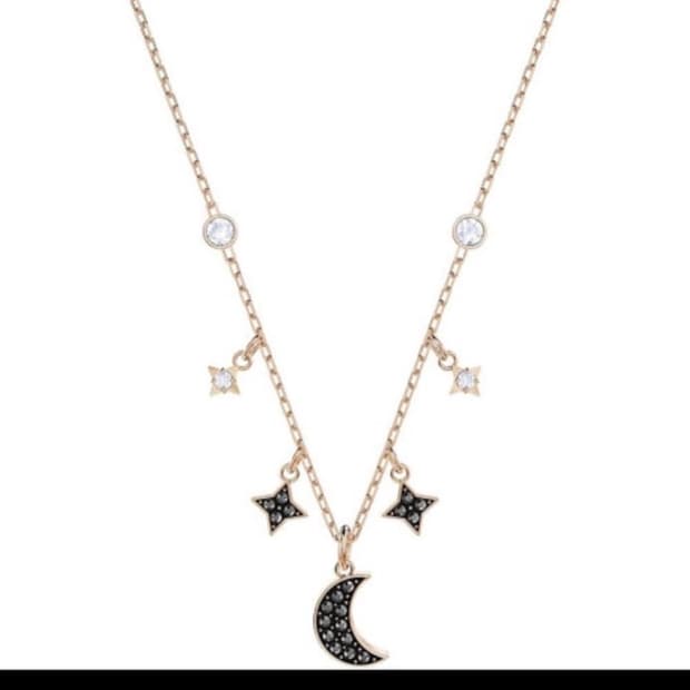 스와로브스키 네크리스 달 목걸이 새상품 급처