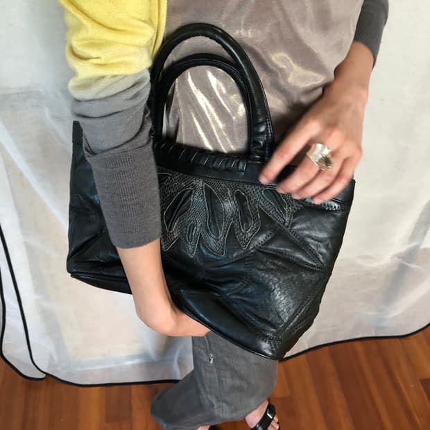 leather tote bag