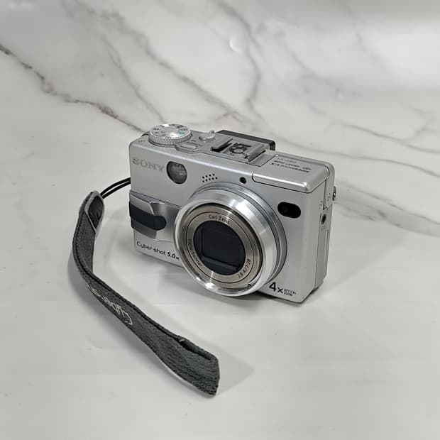 상태A 소니 사이버샷 CyerShot DSC-V1 빈티지 카메라