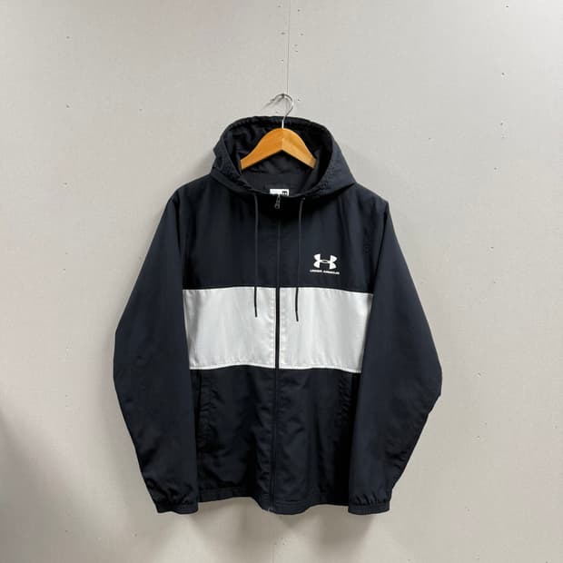 남성 L / 언더아머 바람막이 블랙/화이트