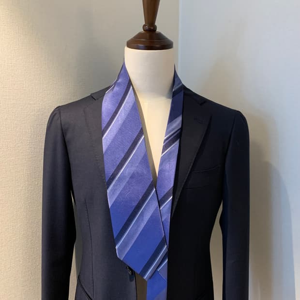 조르지오 아르마니(AMRMANI) 레지멘탈 클래식 정장룩 명품넥타이 A+