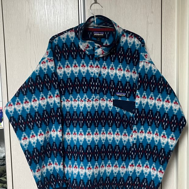 파타고니아 신칠라 포레스트 카펫 딥 씨 블루 L