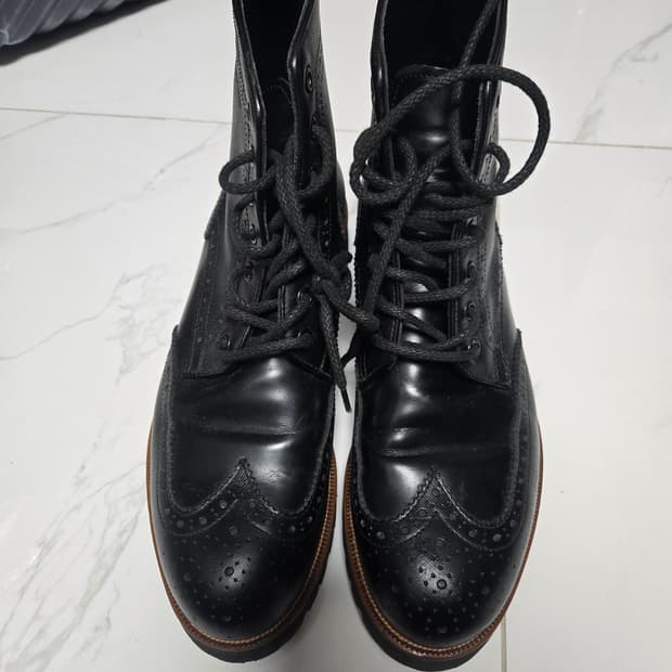 Dsquared2 블랙 레이스업 고무 밑창 부츠 265