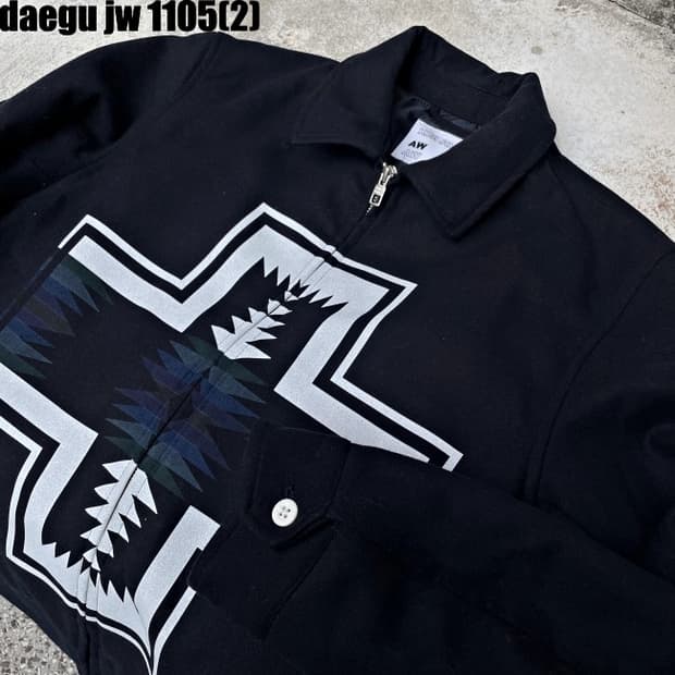 킴존스 gu 콜라보 자켓