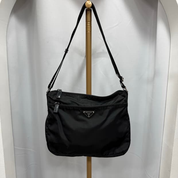 프라다 나일론 크로스백