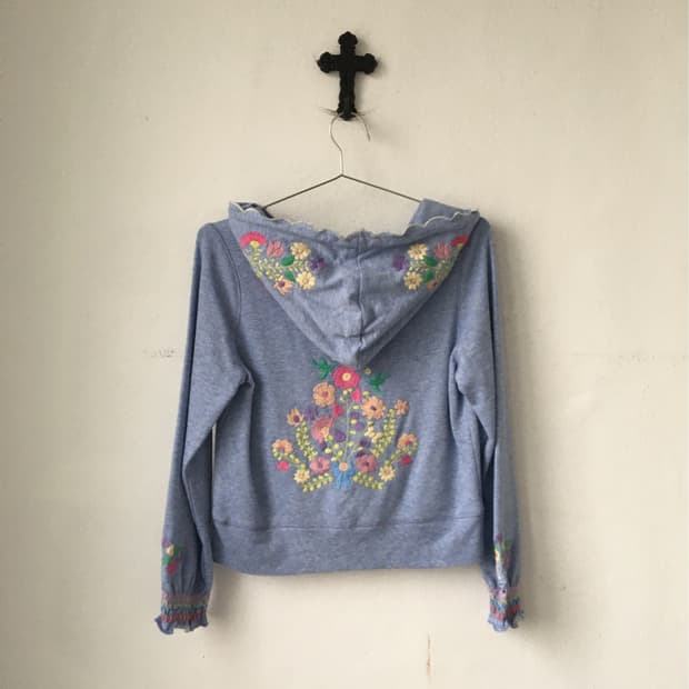 Flower point hood zip up