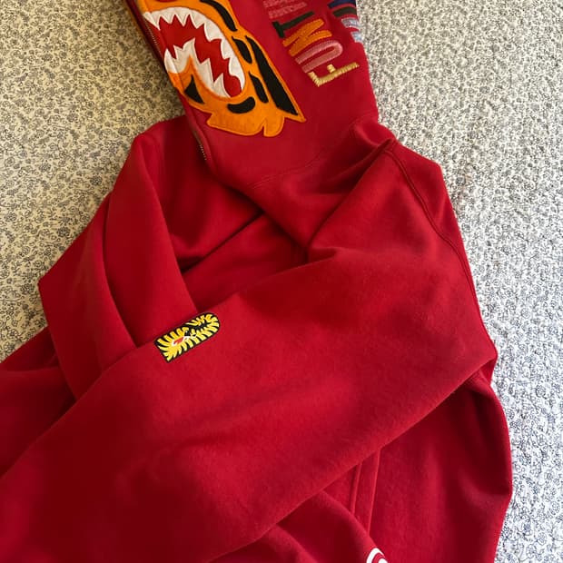 베이프 샤크 후드