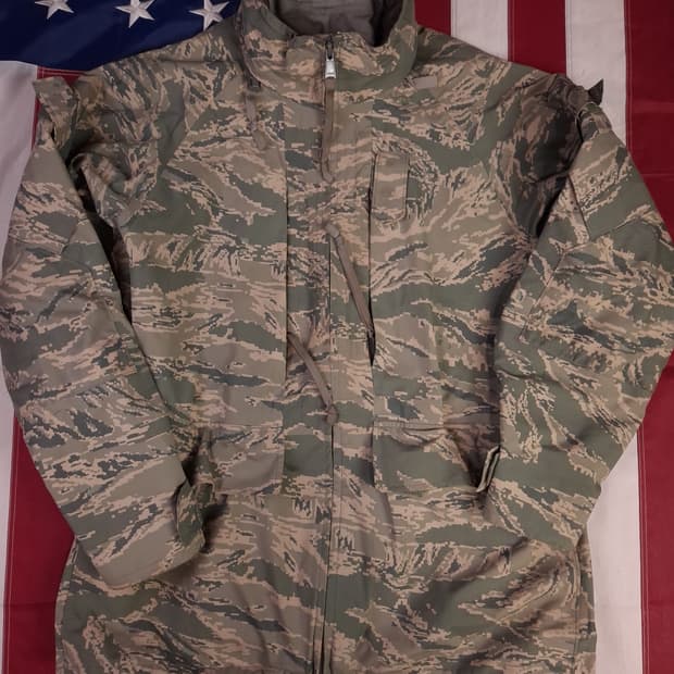 오리지날 미공군 지급용 타이거 스트라이프 고어텍스 파카