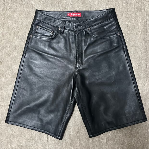 슈프림 25 ss 레더 배기 쇼츠 30size