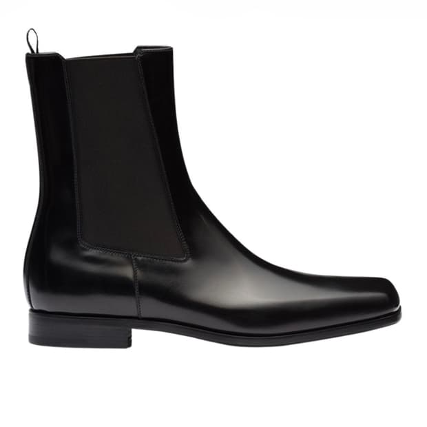 프라다 브러쉬드 부츠 판매합니다.