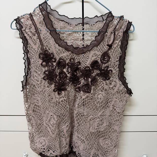 Vintage sleeveless