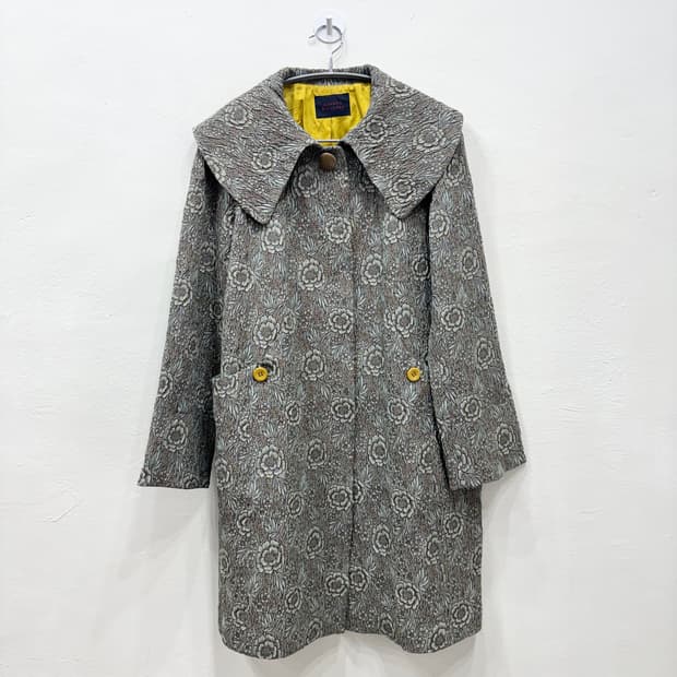 Lover's Birthday 자카드 패턴 코트