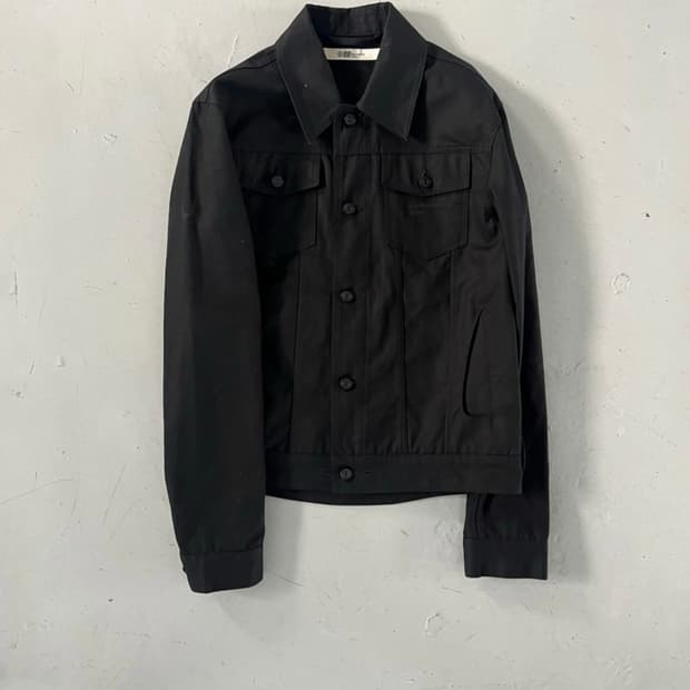 Plastic product lowered trucker jaket