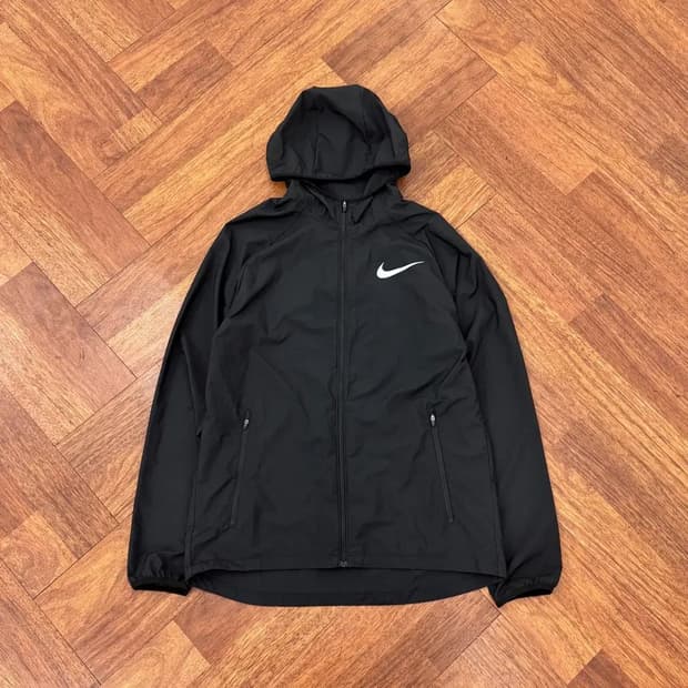 M(100) 나이키 해외판 런닝 바람막이 자켓 