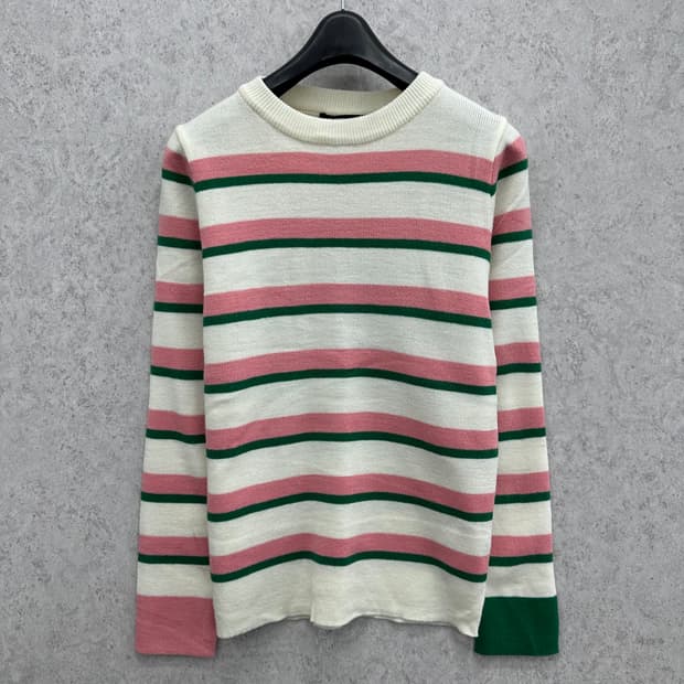 90 플라스틱아일랜드 여자 슬림핏 니트