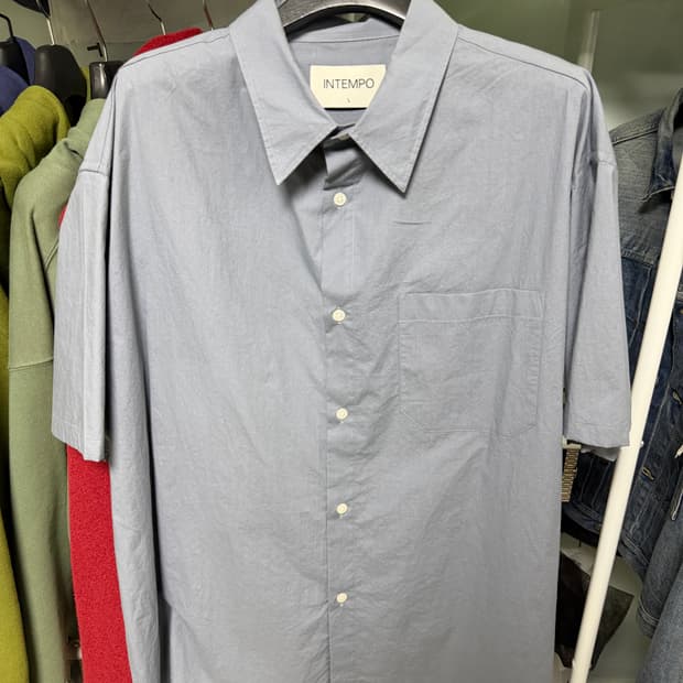 인템포무드 반팔 카라티(L)