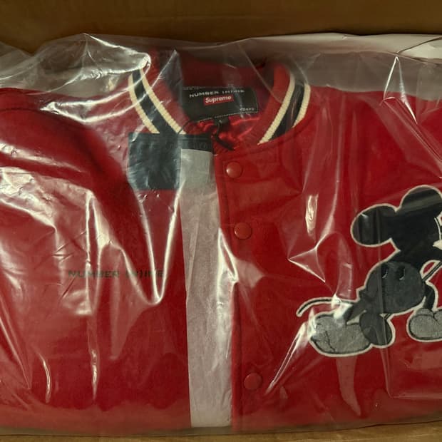 슈프림 넘버나인 바시티 레드