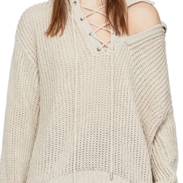 와이프로젝트 유니섹스 더블넥 니트 팝니다